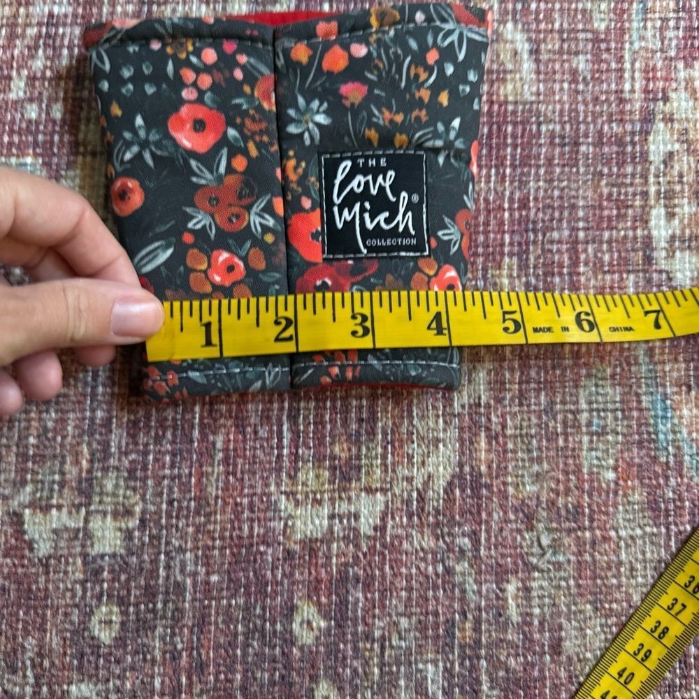 Love Mich Floral Insulated Coffee Cozy Sleeve - Picture 7 of 7